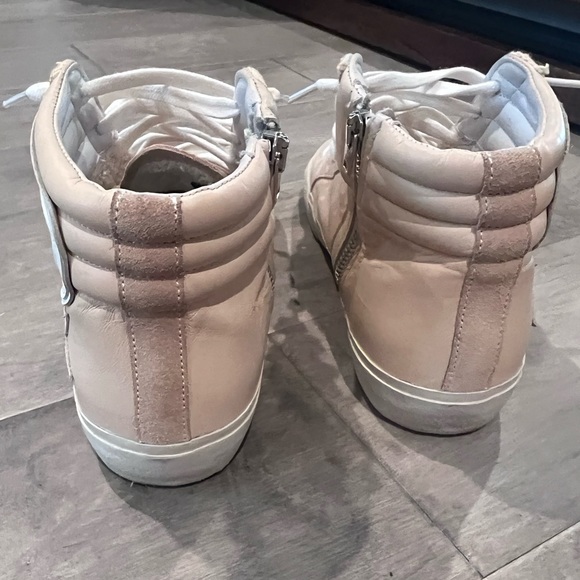 Golden Goose slides 39 - Picture 1 of 11